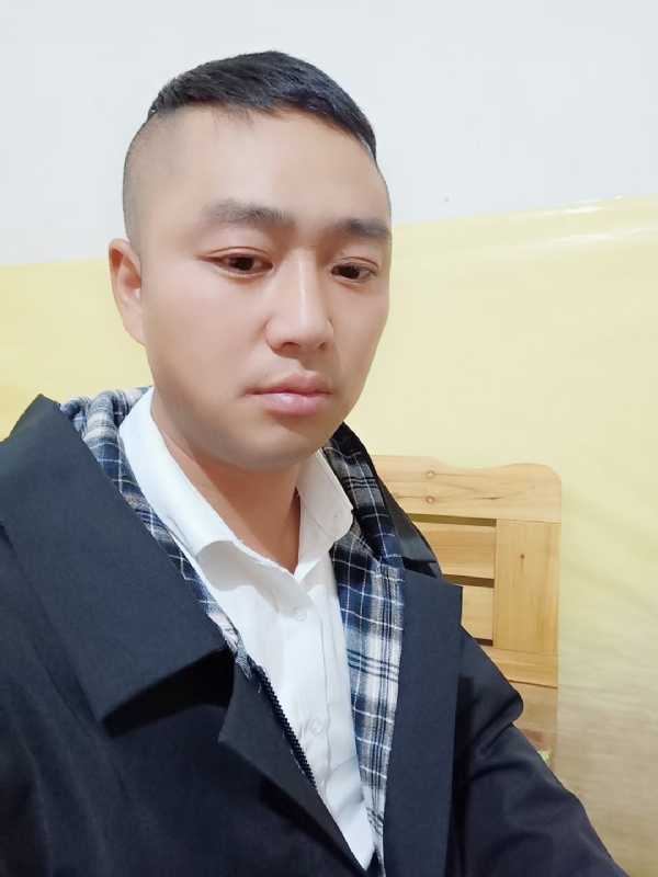 小天的第一张照片--阜阳中老年相亲网